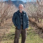 El gobierno de Trump modifica visas agrícolas para enfrentar escasez de trabajadores pese a su discurso restrictivo