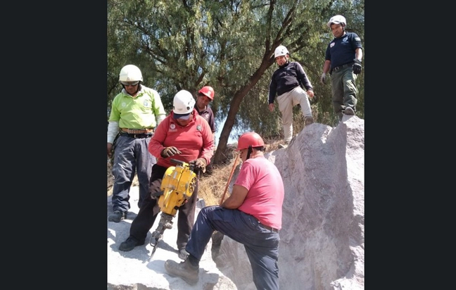 Retiran roca volcánica en Tlalnepantla tras activarse protocolo de riesgo por desprendimiento