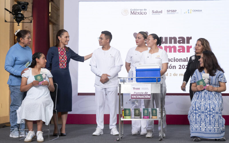 Secretario de Salud anuncia extensión de campaña de vacunación hasta mayo durante conferencia matutina