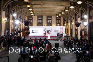 La presidenta Sheinbaum conduce su encuentro matutino con medios desde Palacio Nacional