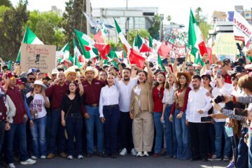 Chihuahua marcha por la soberanía: el pueblo le exige cuentas y juicio político para Maru Campos