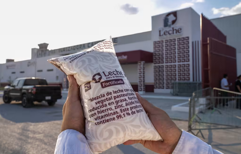 Sheinbaum inaugura moderno complejo lechero en Campeche que procesará 100 mil litros diarios