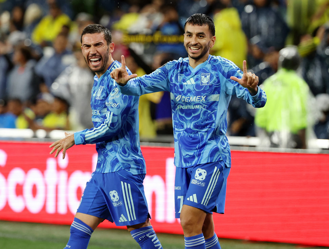 Tigres supera a Chivas con marcador de 3-1 en el primer partido de cuartos de final
