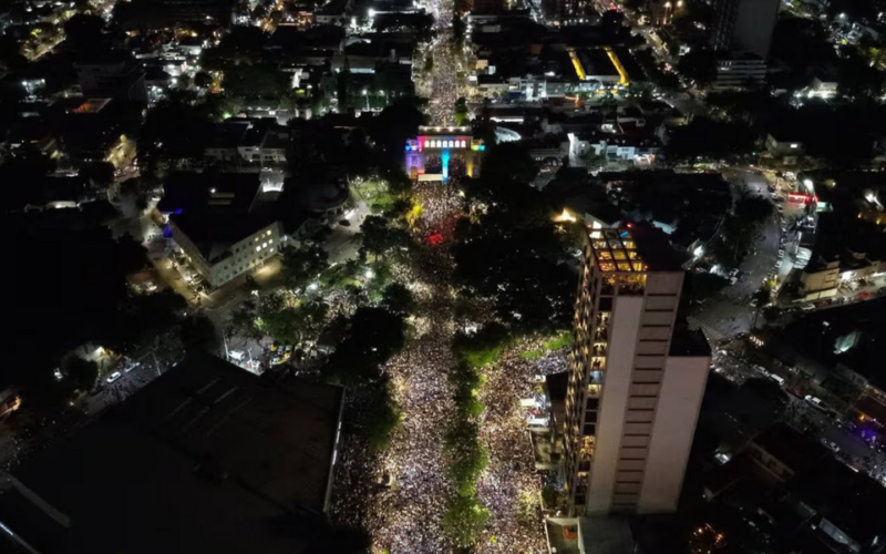 Concluye masivo concierto gratuito de Alejandro Fernández en Guadalajara con más de 270 mil asistentes