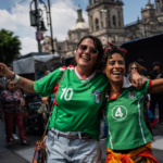 Sheinbaum ausente en inauguración del Mundial 2026 en el Azteca; cede su boleto a joven indígena