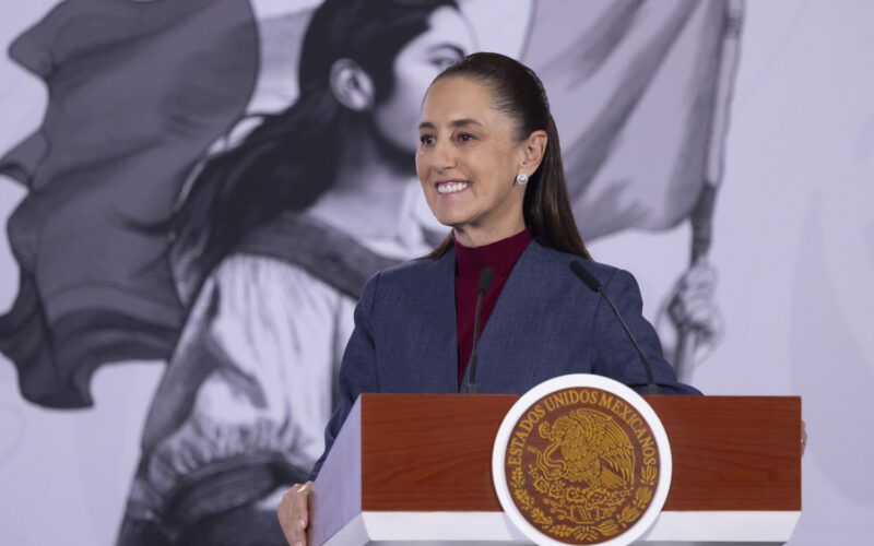  Ricardo Salinas Pliego pide al ICE que deporte a los migrantes mexicanos que recibieron a la presidenta Sheinbaum en Nueva York: el clasismo de la “nueva derecha” al desnudo