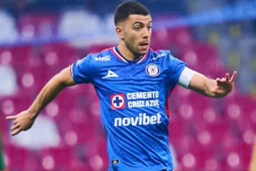 Erik Lira tiene una oferta millonaria de Brasil, pero su prioridad sigue siendo jugar en Europa