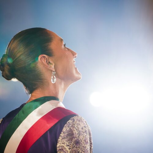 El pueblo mexicano recupera el orgullo que el PRIAN le arrebató durante décadas: 87% se siente muy orgulloso de nuestro país. Sheinbaum hoy encabeza el Grito de Independencia y como invitado musical: Intocable