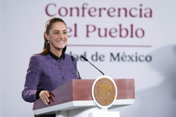 Claudia Sheinbaum defiende la reforma de nacionalidad única para altos mandos en la mañanera