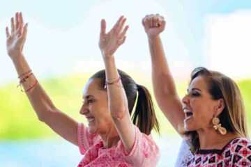 Claudia Sheinbaum y Mara Lezama refuerzan trabajo conjunto en Cancún ante miles de personas
