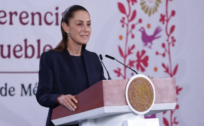Claudia Sheinbaum sostiene diálogo con medios de comunicación desde Palacio Nacional