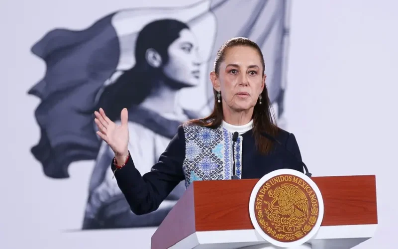 Claudia Sheinbaum avala compra de AT&T por Televisa y Fintech para fomentar la competencia