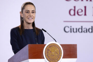 Claudia Sheinbaum condena la represión estatal y conmemora la tragedia de Tlatelolco