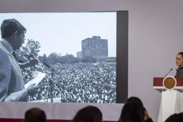 Claudia Sheinbaum rinde homenaje a la trayectoria democrática de Cuauhtémoc Cárdenas